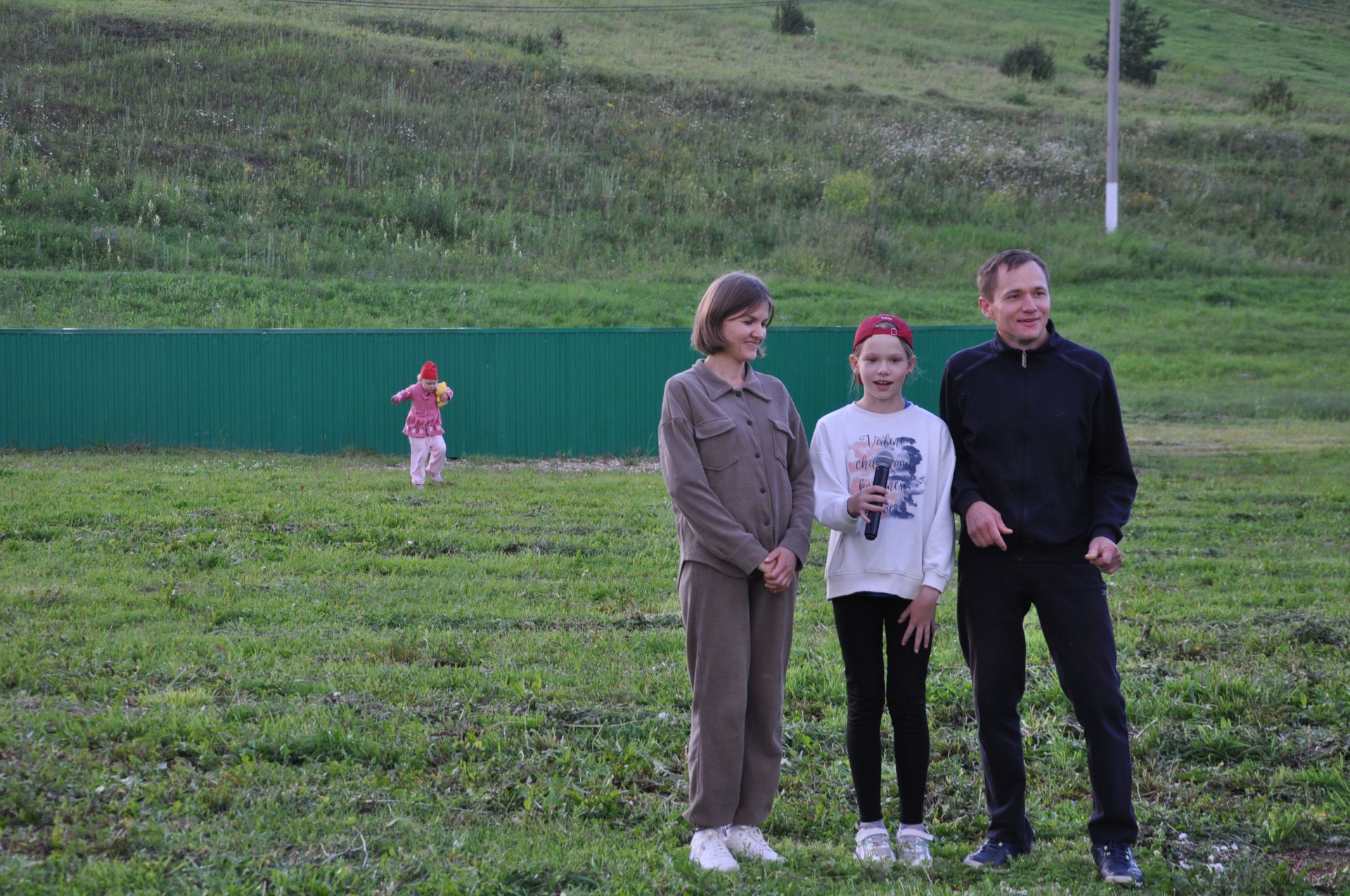 “Яшьлек” белән яшьләр янәшә