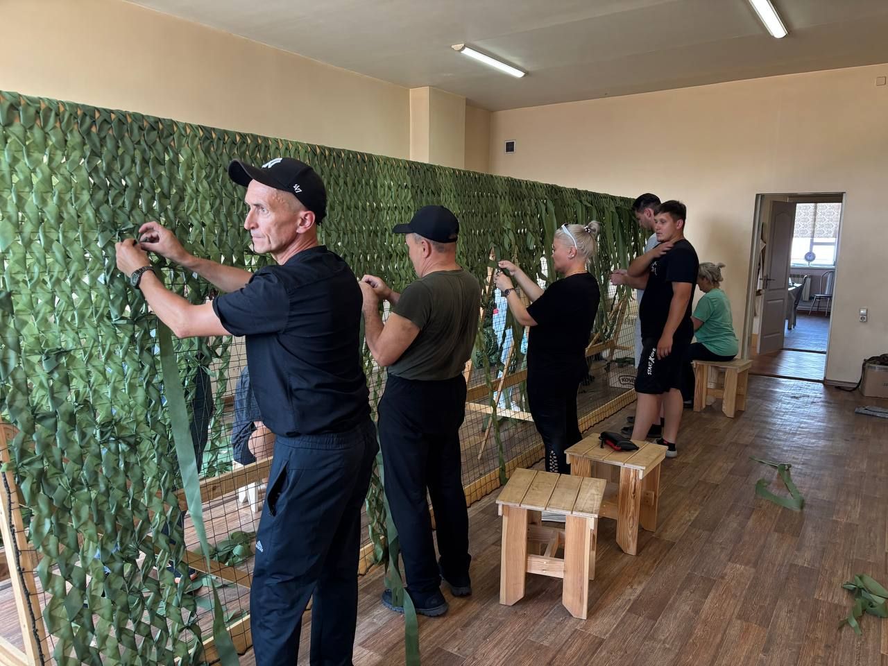 «Саба-Арена» спорт мәктәбе коллективы махсус хәрби операция өчен маскировка челтәрләре үрде