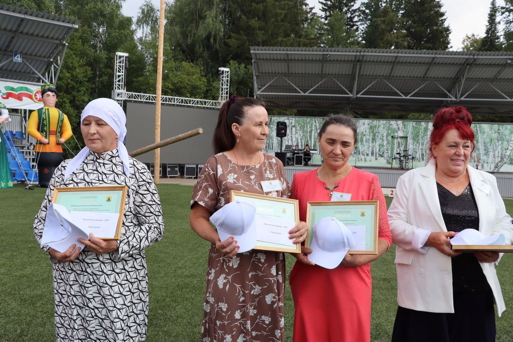 Эштә батырлар, ялда  ялкыннар