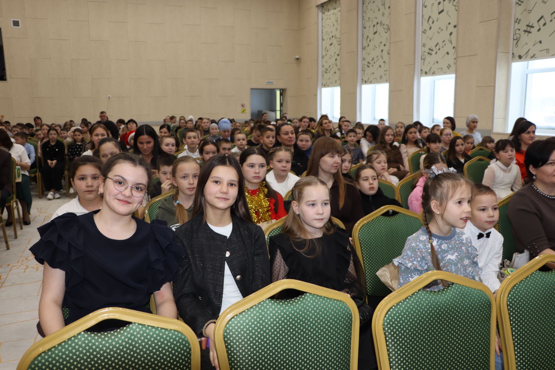 Сабада район башлыгы  чыршысы ике  урында кабынды