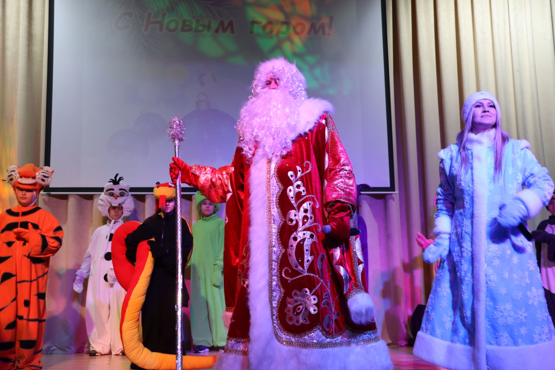 Сабада район башлыгы  чыршысы ике  урында кабынды