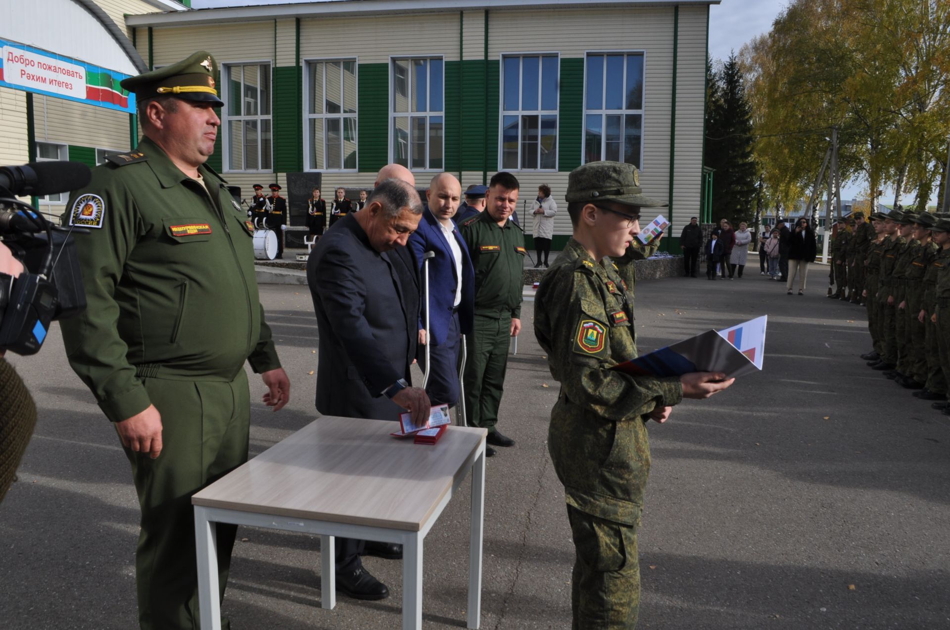 Иске Икшермә кадет-интернат мәктәбендә 48 укучы тантаналы ант бирде