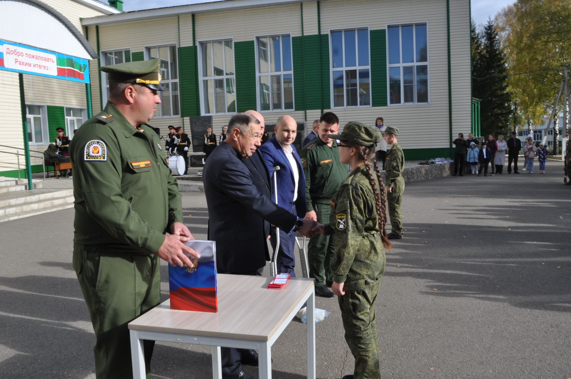 Иске Икшермә кадет-интернат мәктәбендә 48 укучы тантаналы ант бирде