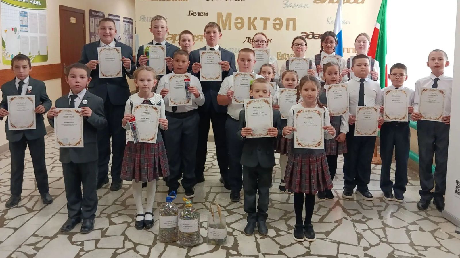 Мичән төп мәктәбе укучылары батарейкалар җыеп тапшырды