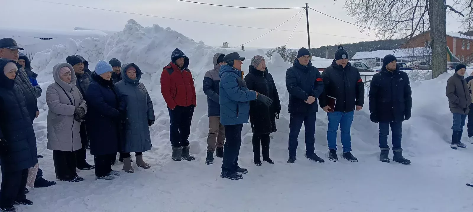 Бүген Шәмәрдән халкы тагын бер батыр солдатны соңгы юлга озатты
