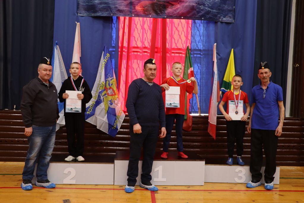 Диңгезчеләр оештырган  чара  Ватанга көчле  яшьләр тәрбияләп  үстерә