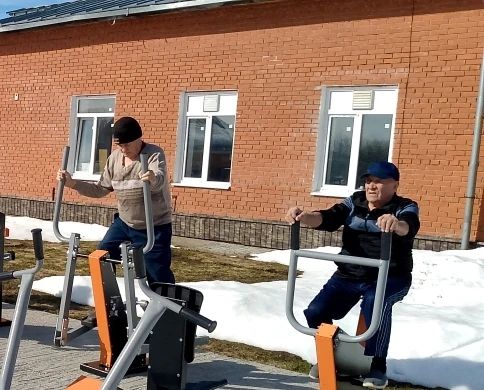 Өлкәннәр сәламәтлекләрен чыныктыра