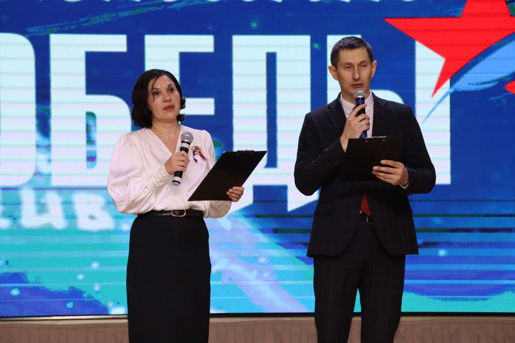 Саба  урта  мәктәбендә 150дән  артык кеше Җиңү диктанты  язды
