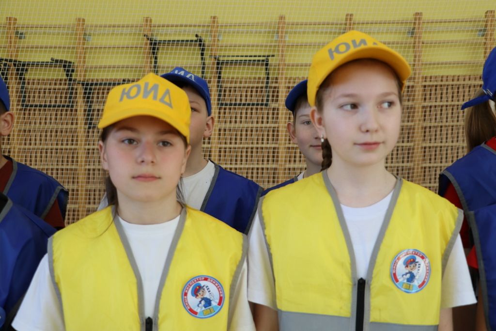 Яшь юл инспекторлары олы юлга  чыгар  алдыннан зур  сынаулар аша  үтә