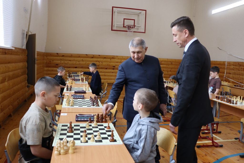 Шахматта һәр йөреш, һәр позиция — сайлау һәм җаваплылык, ә партияләр  акыллар һәм характерлар көрәше