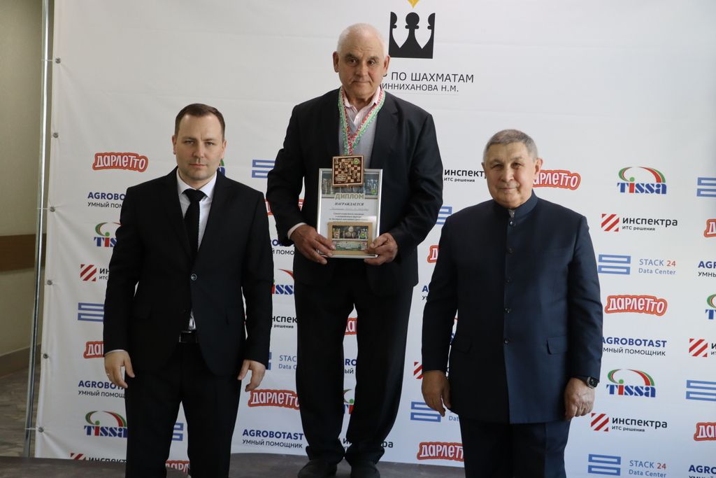 Шахматта һәр йөреш, һәр позиция — сайлау һәм җаваплылык, ә партияләр  акыллар һәм характерлар көрәше
