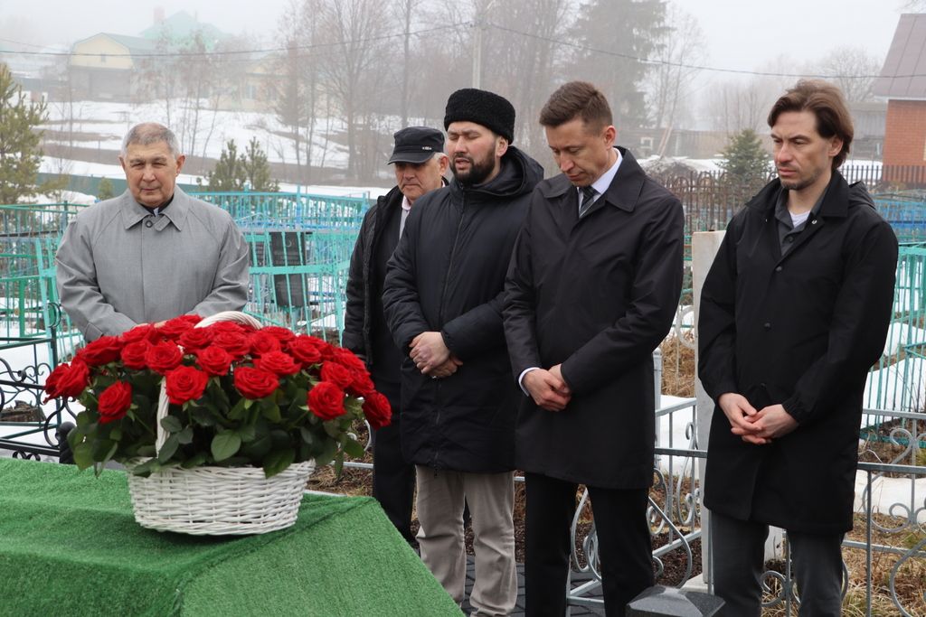 Шахматта һәр йөреш, һәр позиция — сайлау һәм җаваплылык, ә партияләр  акыллар һәм характерлар көрәше