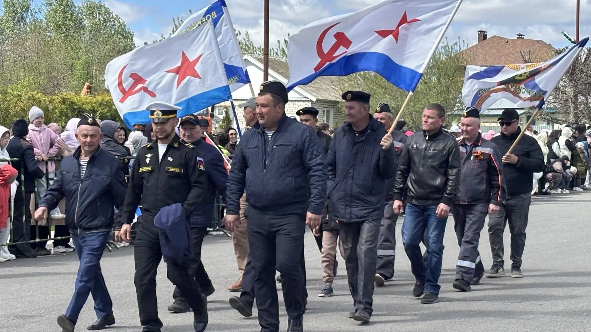 Бөек Җиңүнең 81 еллыгы тантанасыннан фоторепортаж