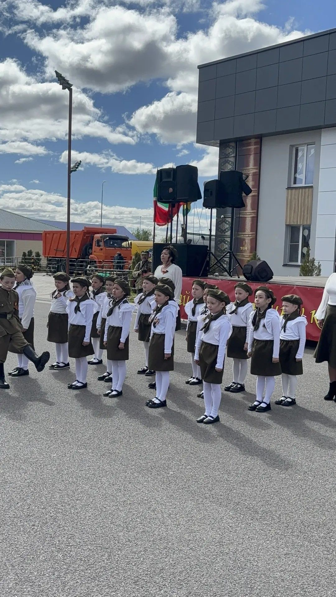 Бөек Җиңүнең 81 еллыгы тантанасыннан фоторепортаж