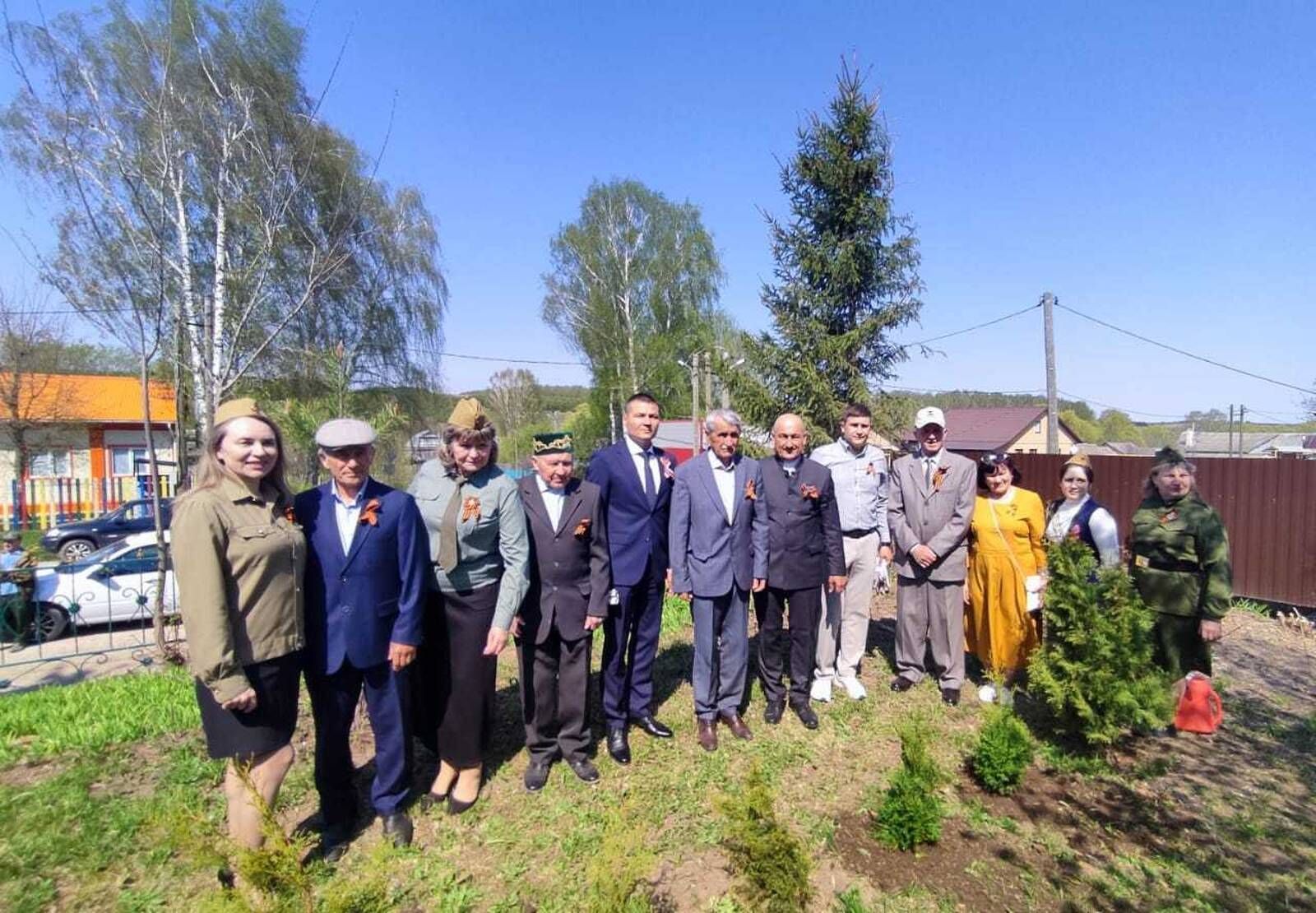 Юлбат авылында Бөек Ватан сугышында Җиңүнең 81 еллыгына багышланган Җиңү көне хөрмәтенә митинг узды