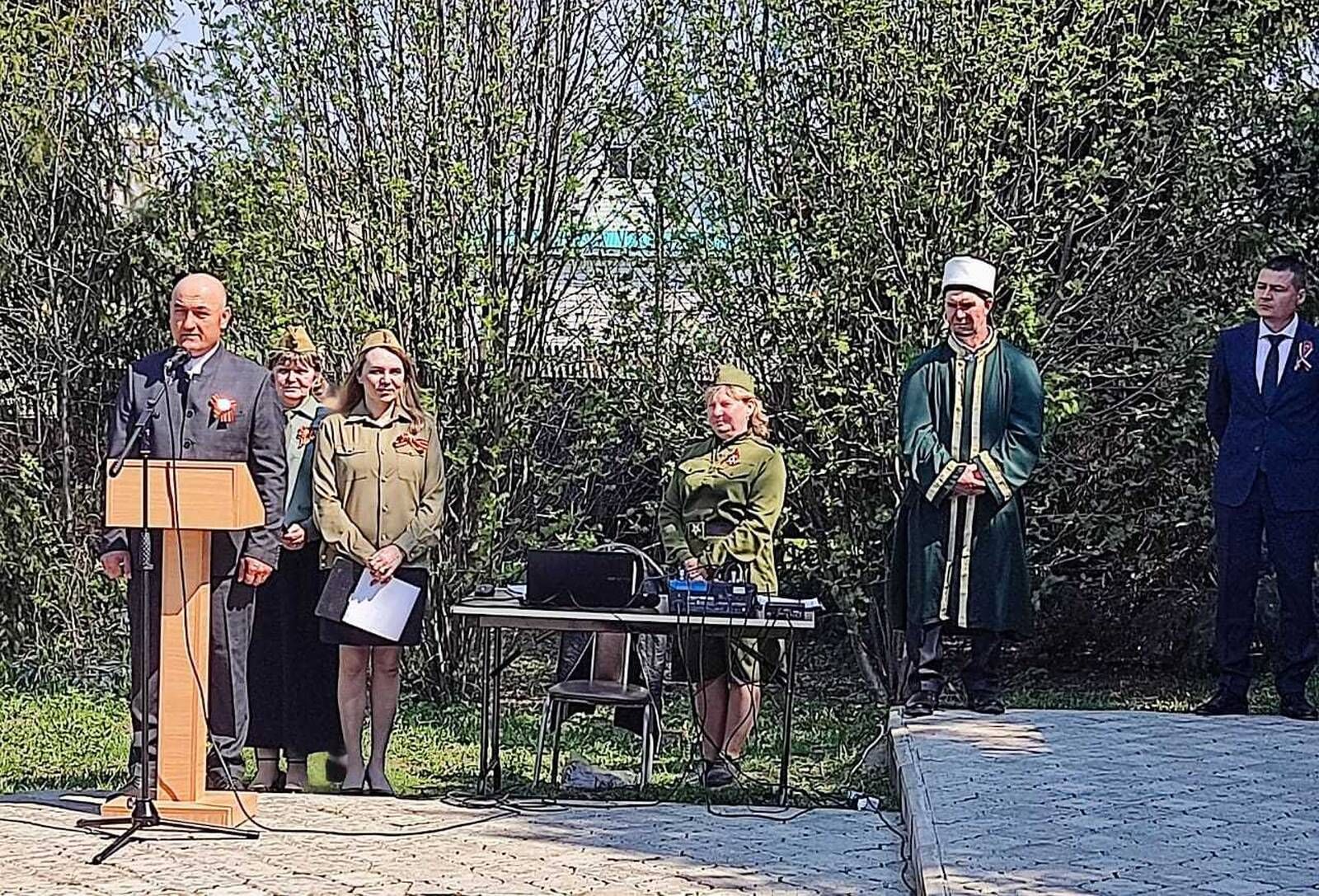 Юлбат авылында Бөек Ватан сугышында Җиңүнең 81 еллыгына багышланган Җиңү көне хөрмәтенә митинг узды