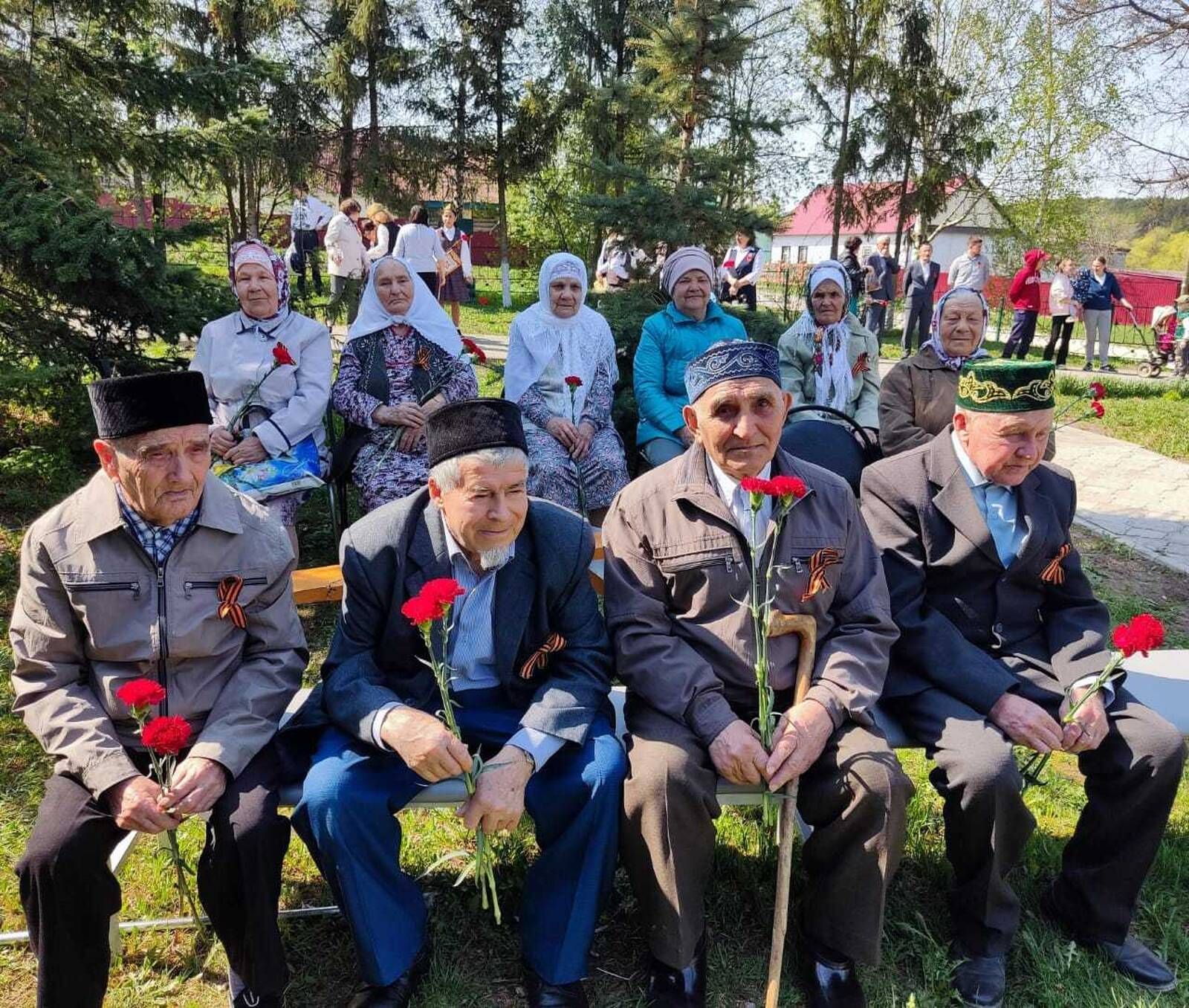 Юлбат авылында Бөек Ватан сугышында Җиңүнең 81 еллыгына багышланган Җиңү көне хөрмәтенә митинг узды