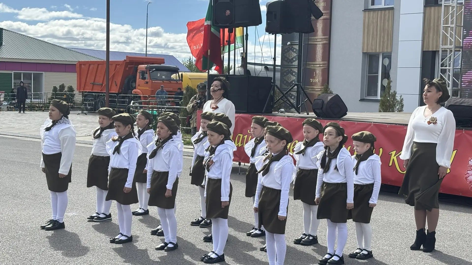 Бөек Җиңүнең 81 еллыгы тантанасыннан фоторепортаж