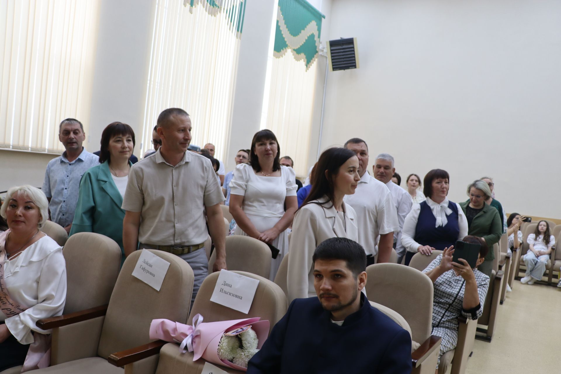 Хыяллар ак җилкән...