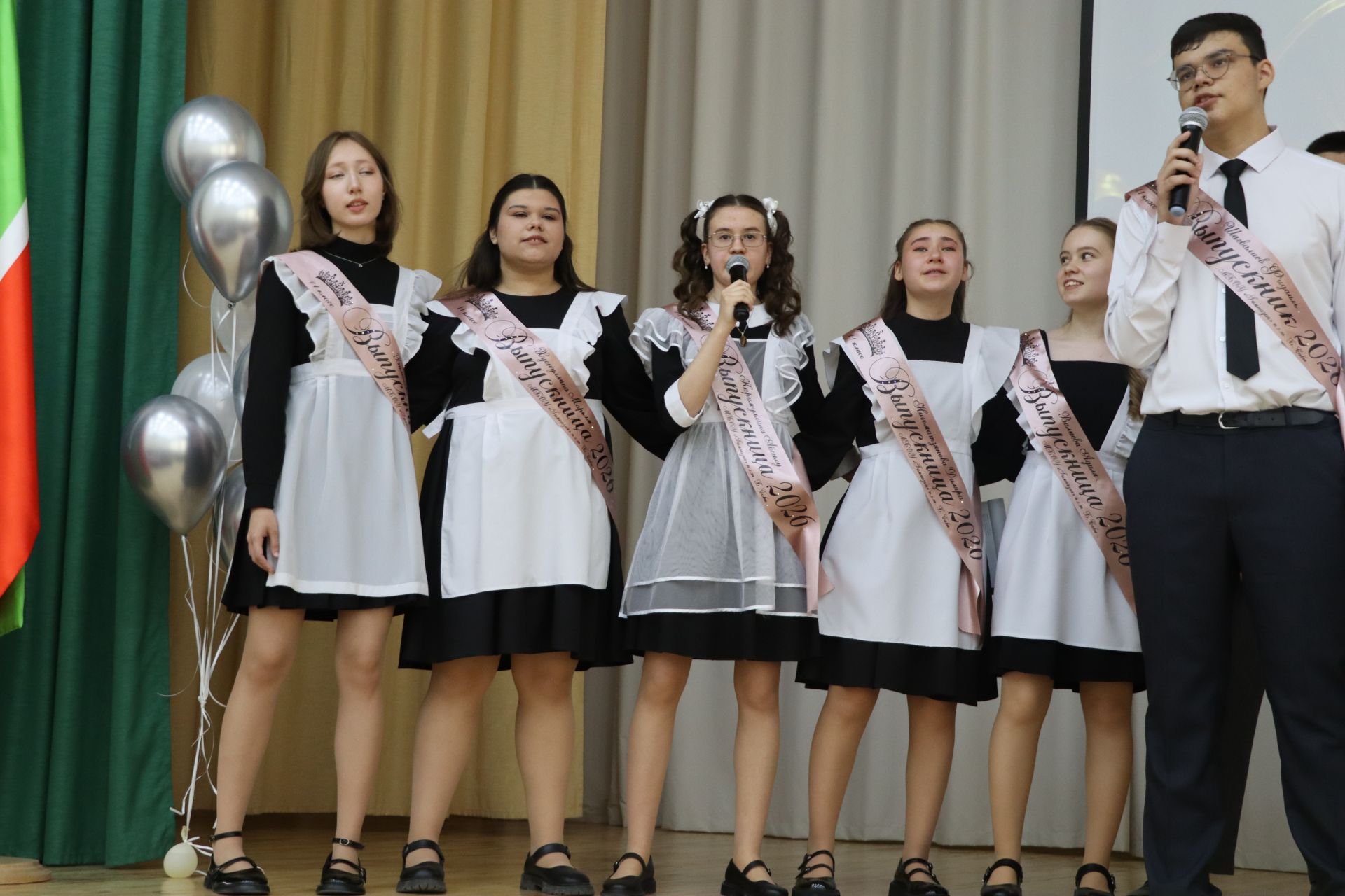 Хыяллар ак җилкән...