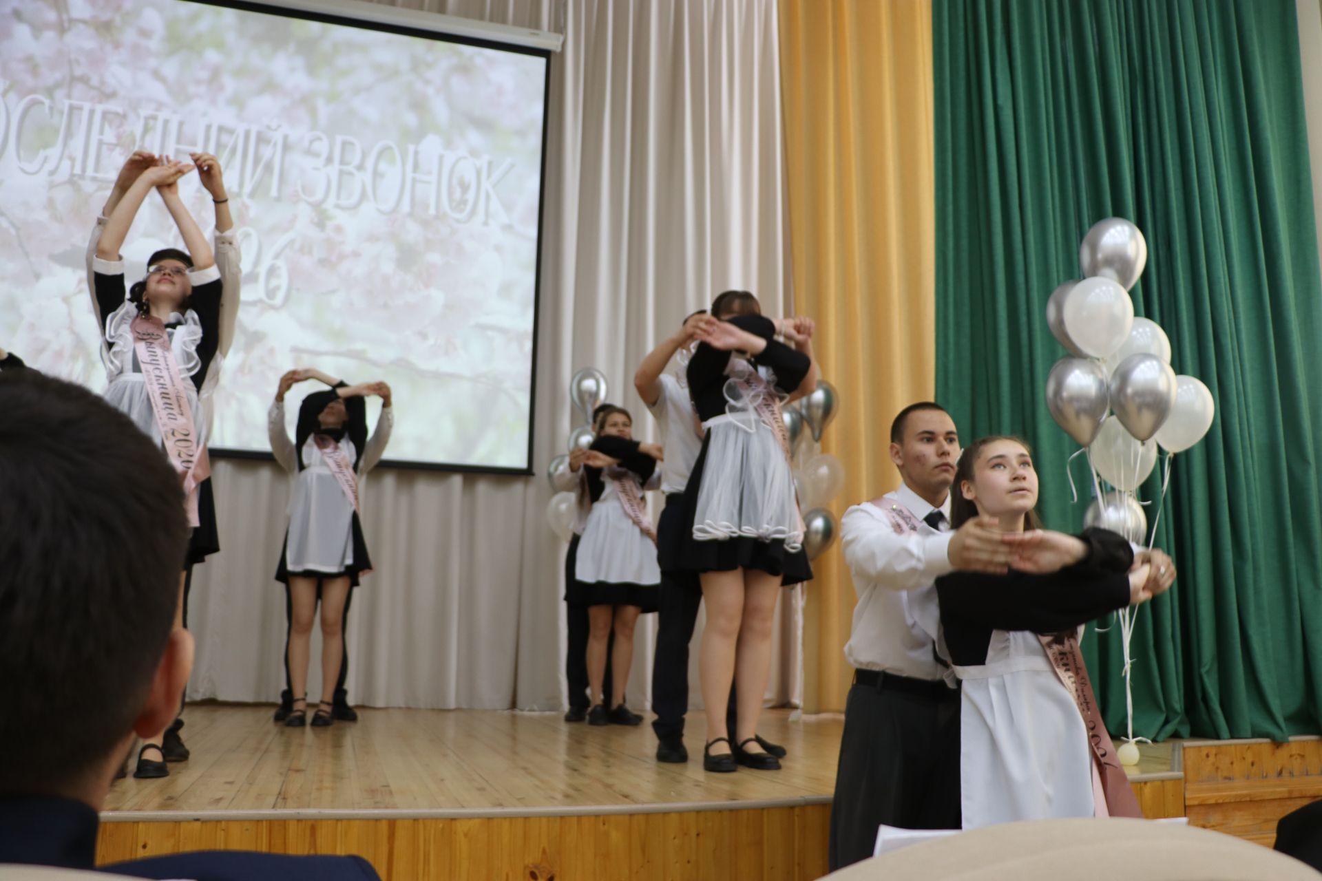 Хыяллар ак җилкән...