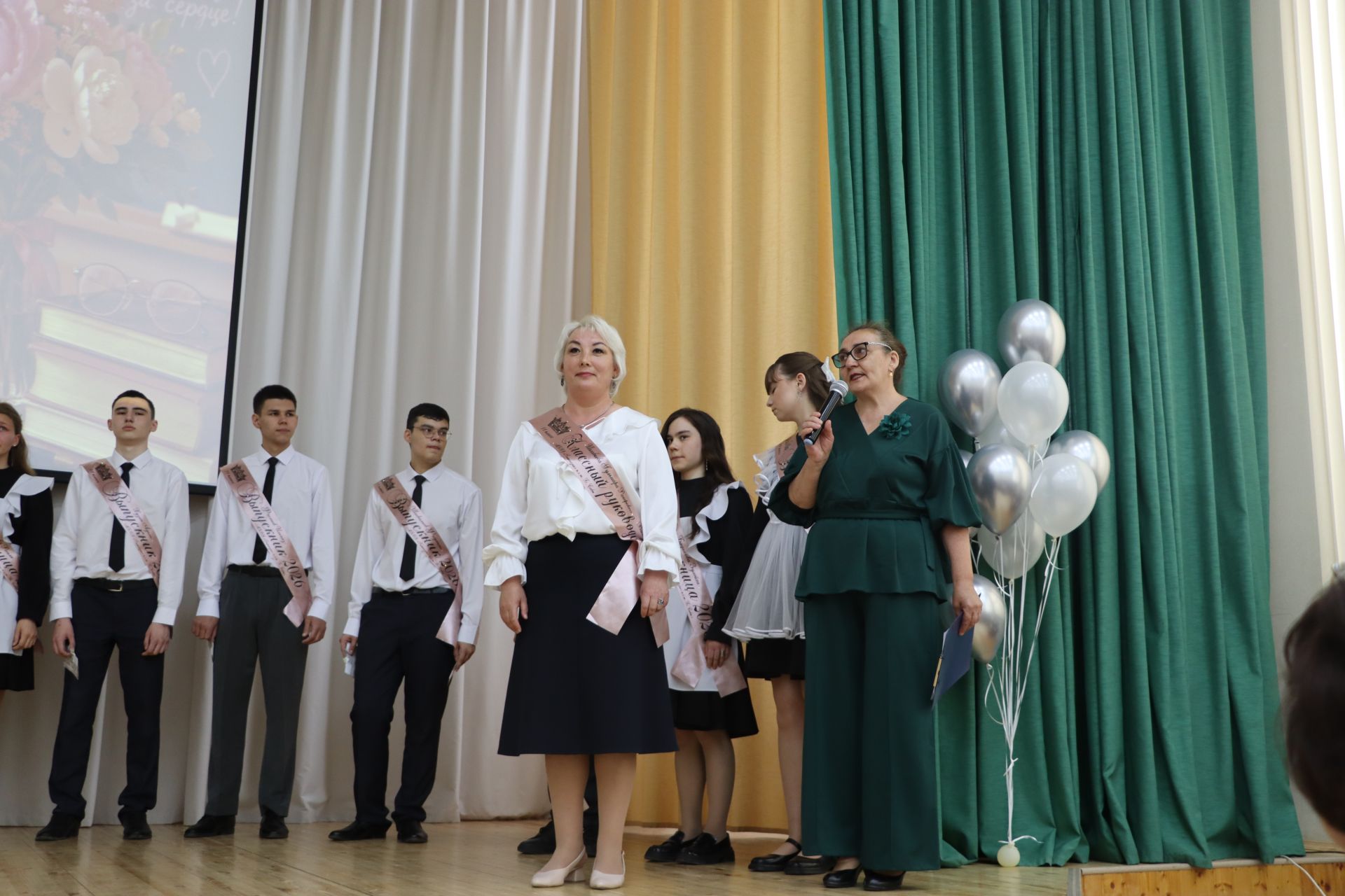 Хыяллар ак җилкән...