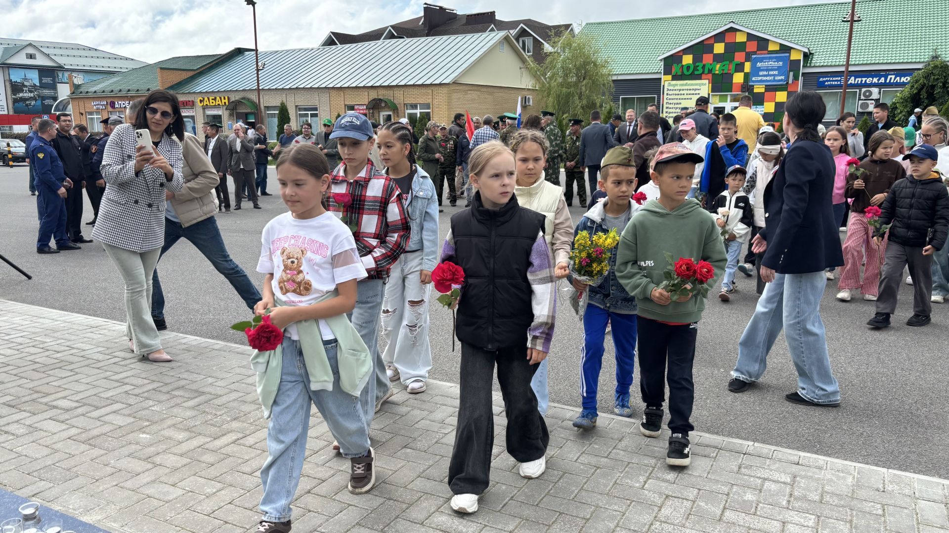Кайгы һәм Хәтер көне  Һәлак булганнар истәлегенә лаеклы булыйк (фоторепортаж)