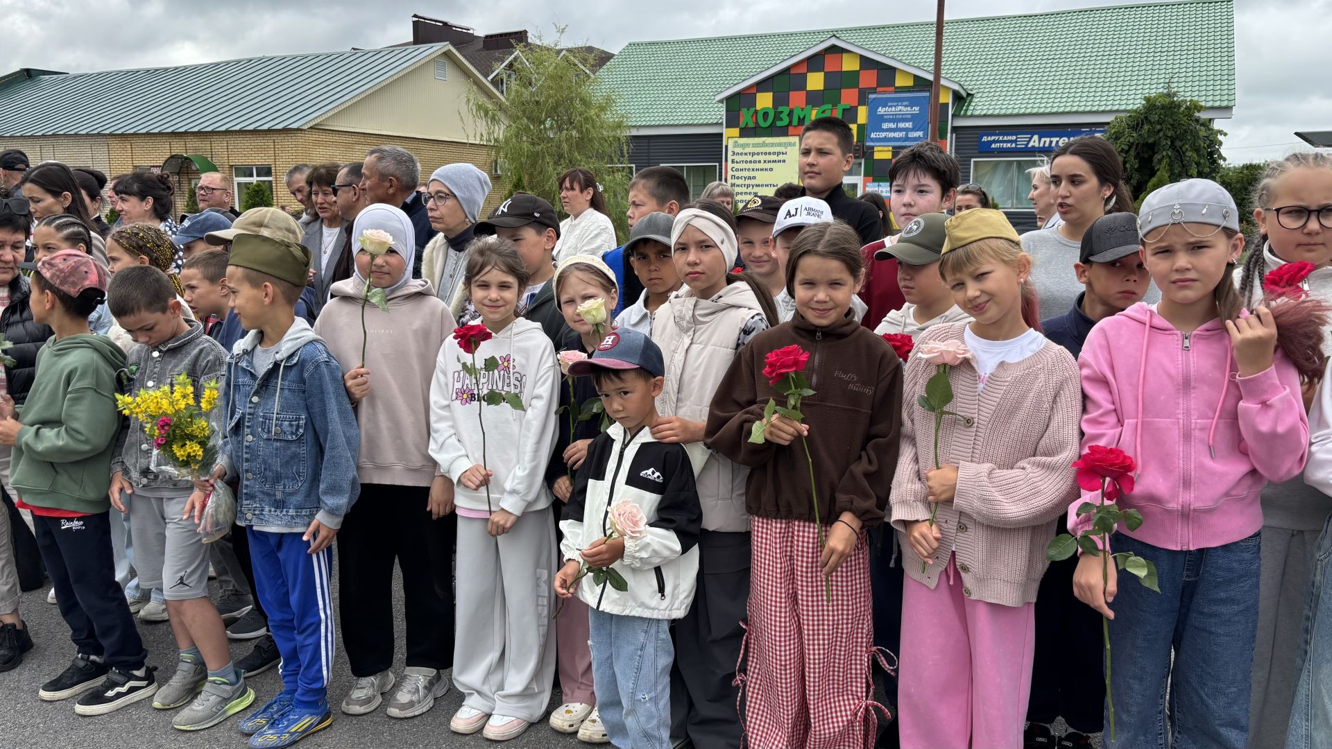 Кайгы һәм Хәтер көне  Һәлак булганнар истәлегенә лаеклы булыйк (фоторепортаж)