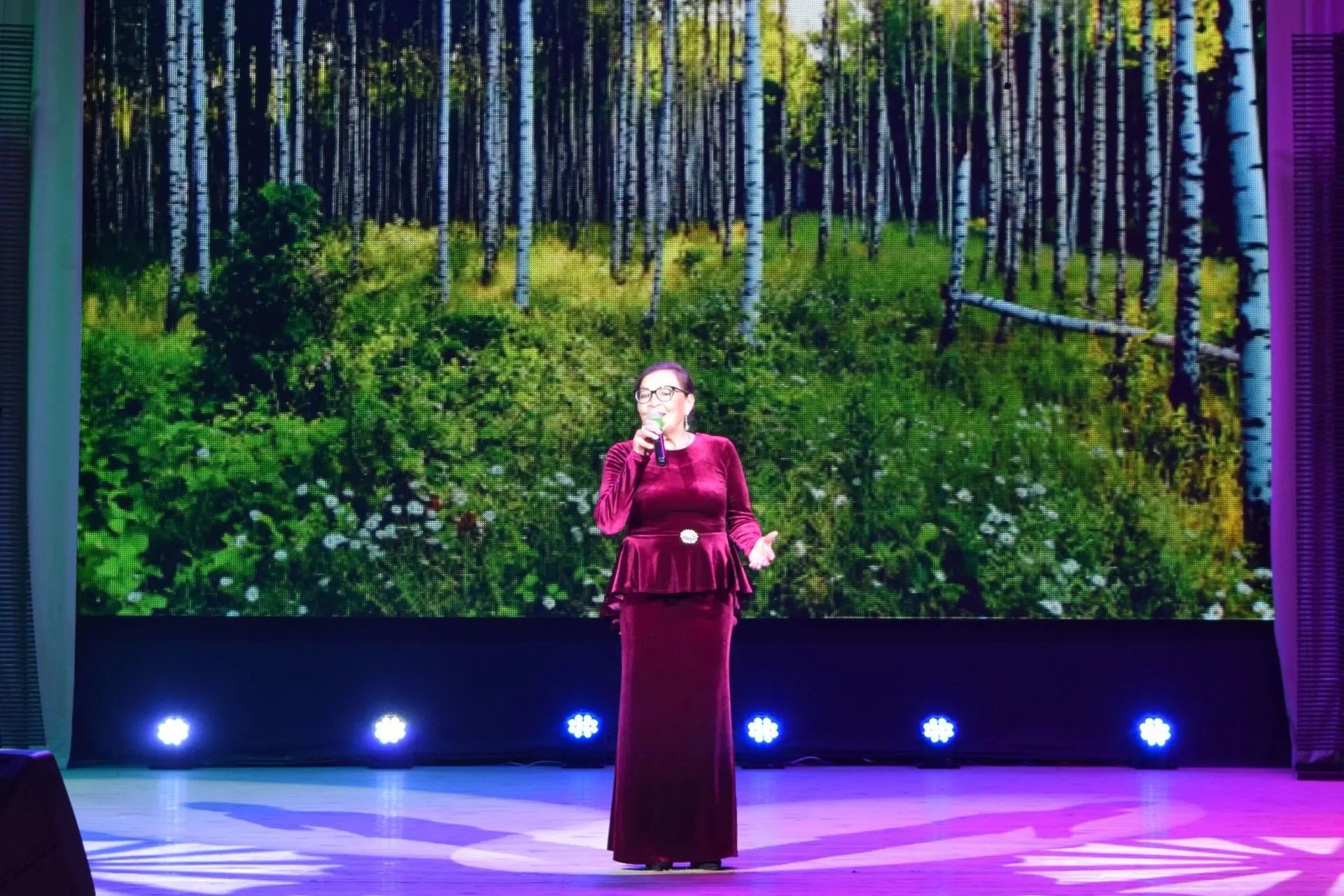 «Балкыш» социаль-тернәкләндерү үзәгендә ял итүчеләр өчен «Чаба, чаба гомер аты...» дип исемләнгән концерт оештырылды
