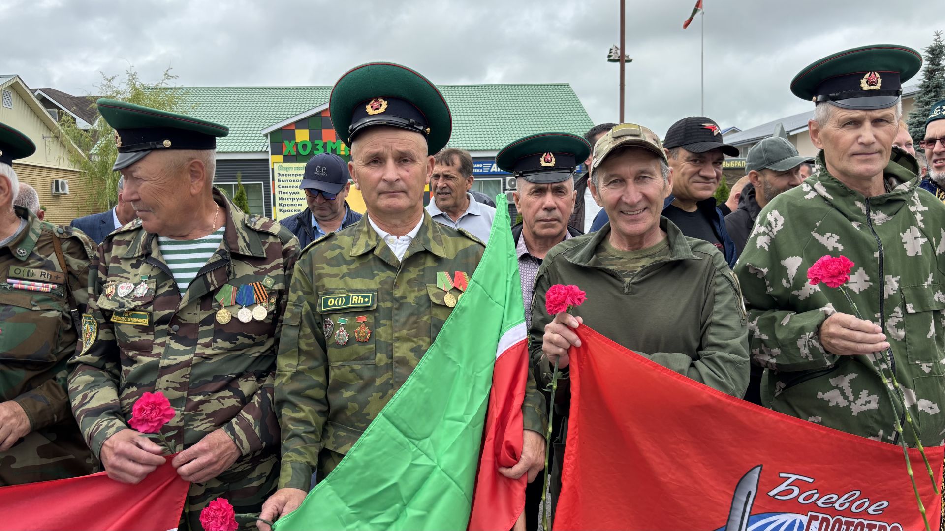 Кайгы һәм Хәтер көне  Һәлак булганнар истәлегенә лаеклы булыйк (фоторепортаж)