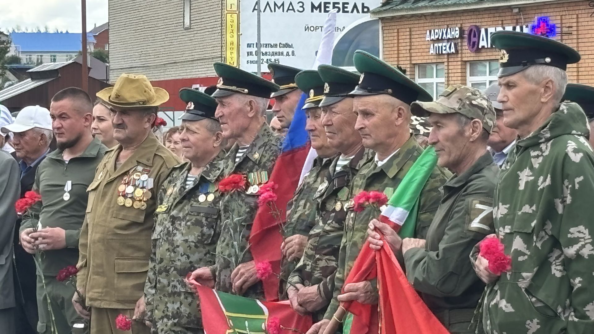 Кайгы һәм Хәтер көне  Һәлак булганнар истәлегенә лаеклы булыйк (фоторепортаж)
