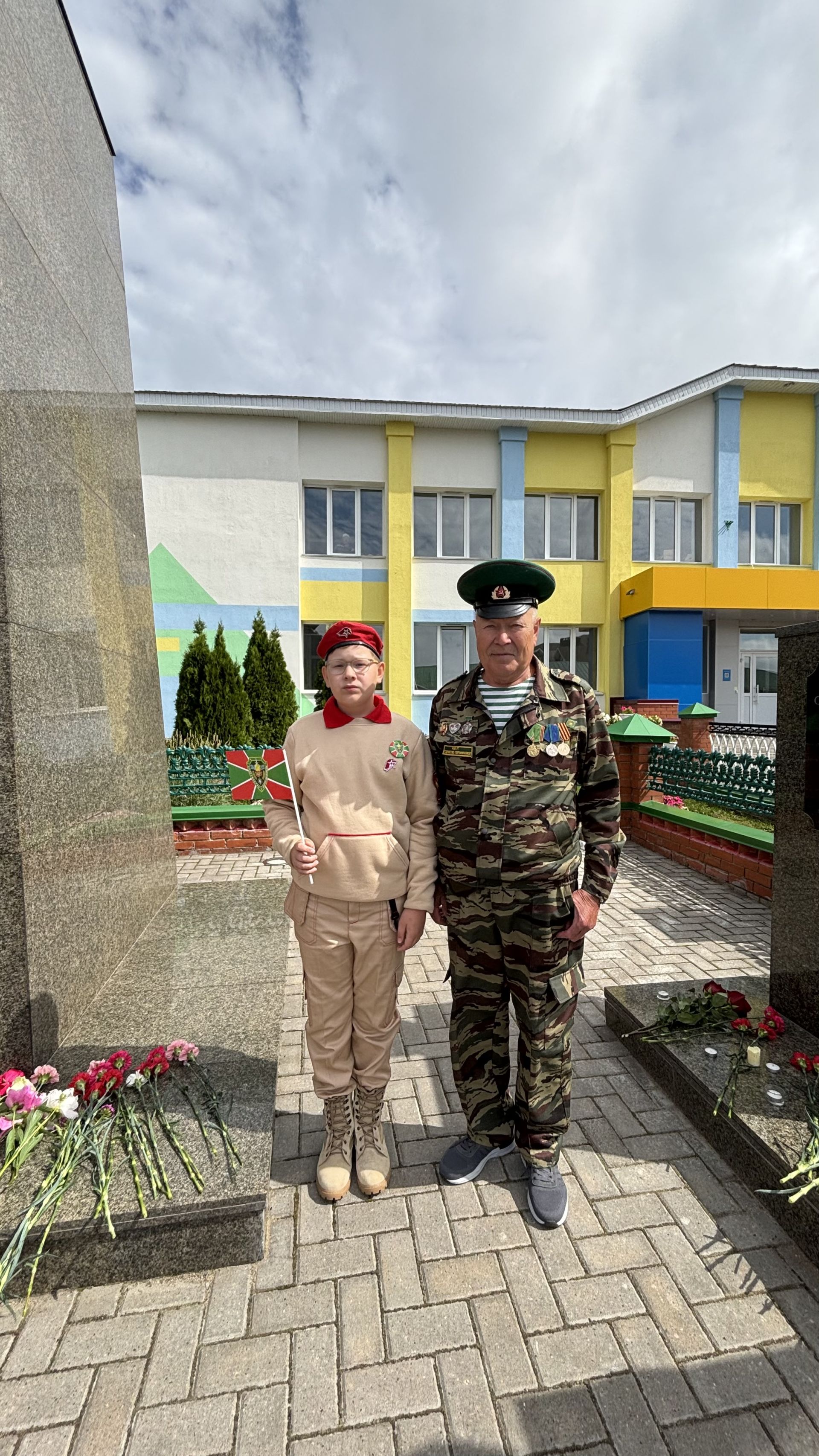 Кайгы һәм Хәтер көне  Һәлак булганнар истәлегенә лаеклы булыйк (фоторепортаж)