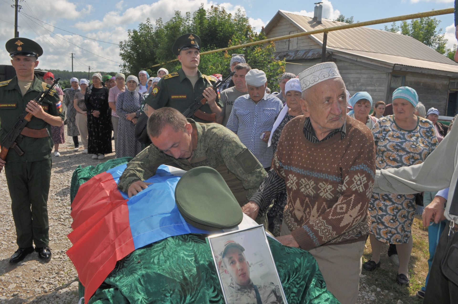 Районыбыз тагын бер батыр егете белән хушлашты
