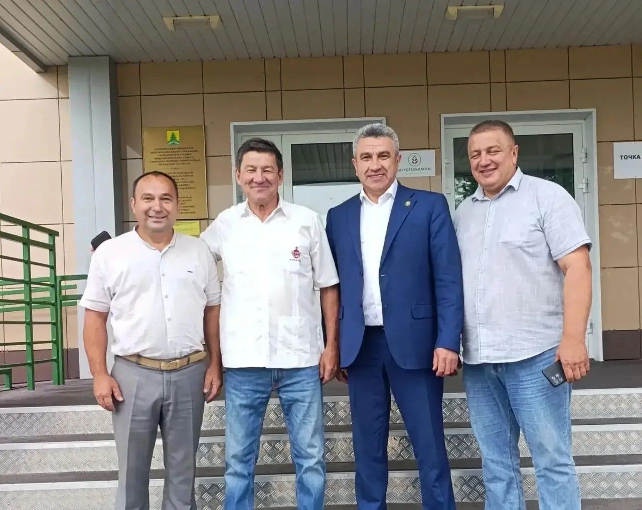 Сабага мәгариф һәм фән министры Илсур Һадиуллин килде