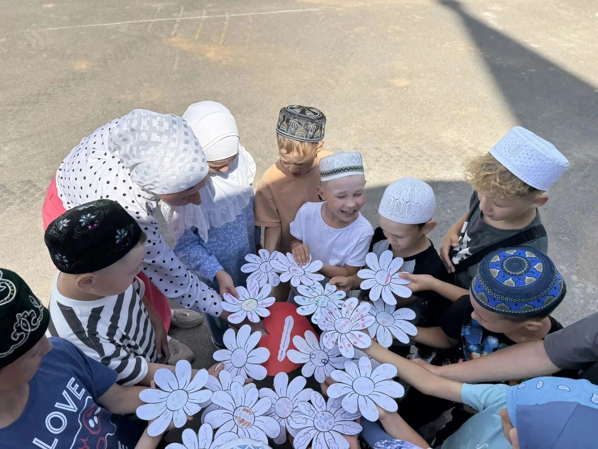 «Нургали» мәчетендә балалар белән  гаилә кыйммәтләре турында сөйләштеләр