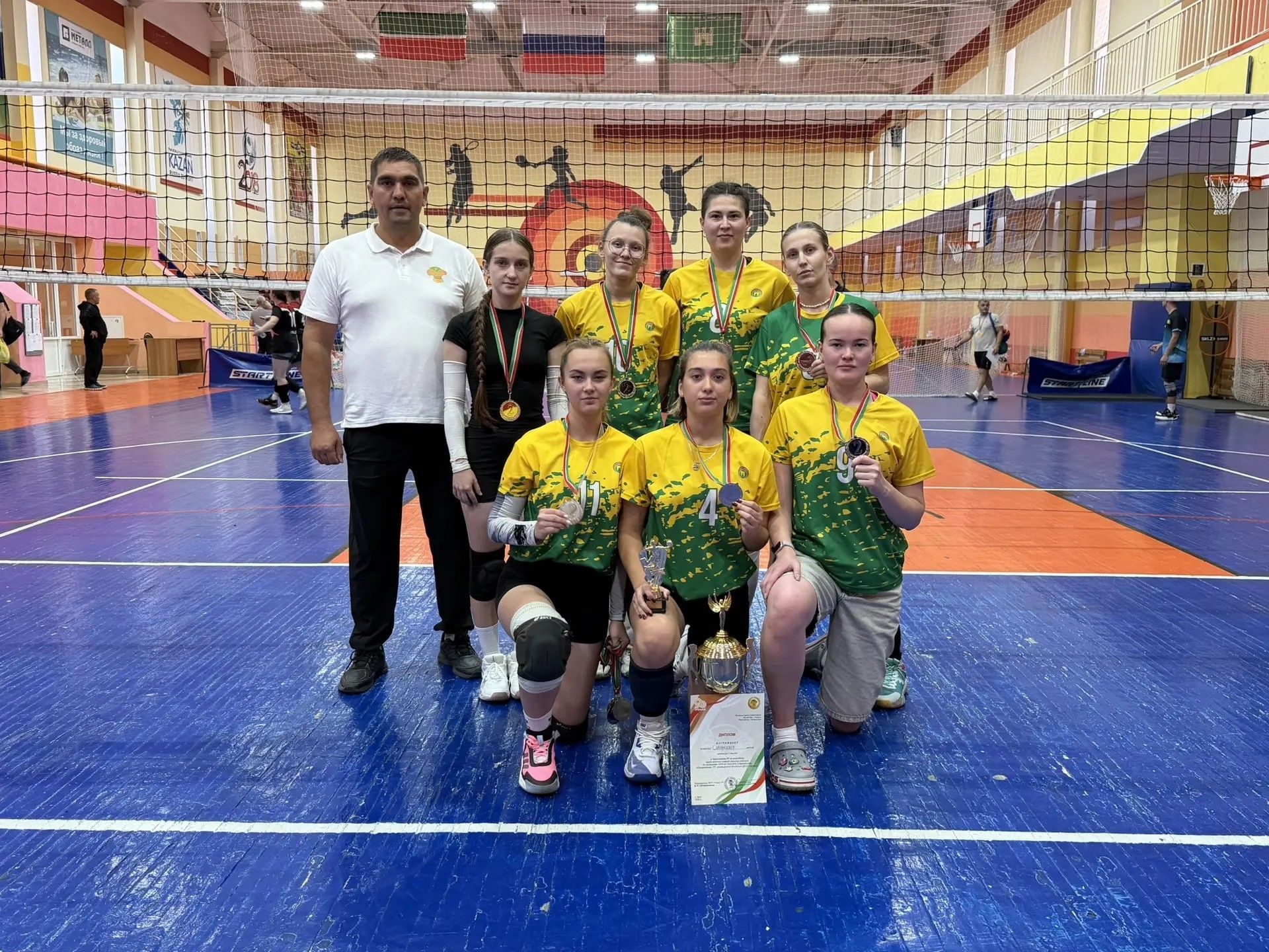 Саба районы волейболчылары республика чемпионатында көмеш медаль яулады