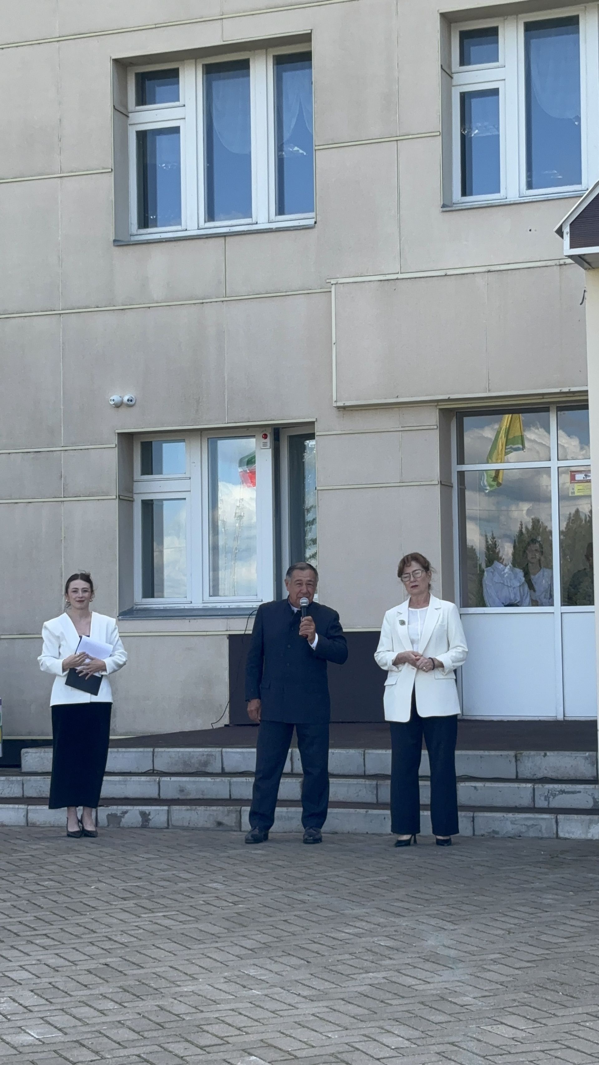 Барысы да балаларыбыз, киләчәгебез өчен