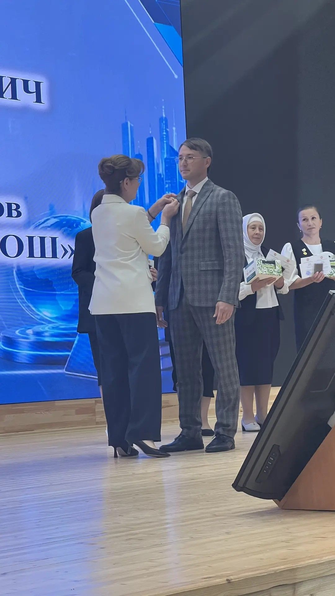 Август киңәшмәсенең пленар өлешеннән фоторепортаж