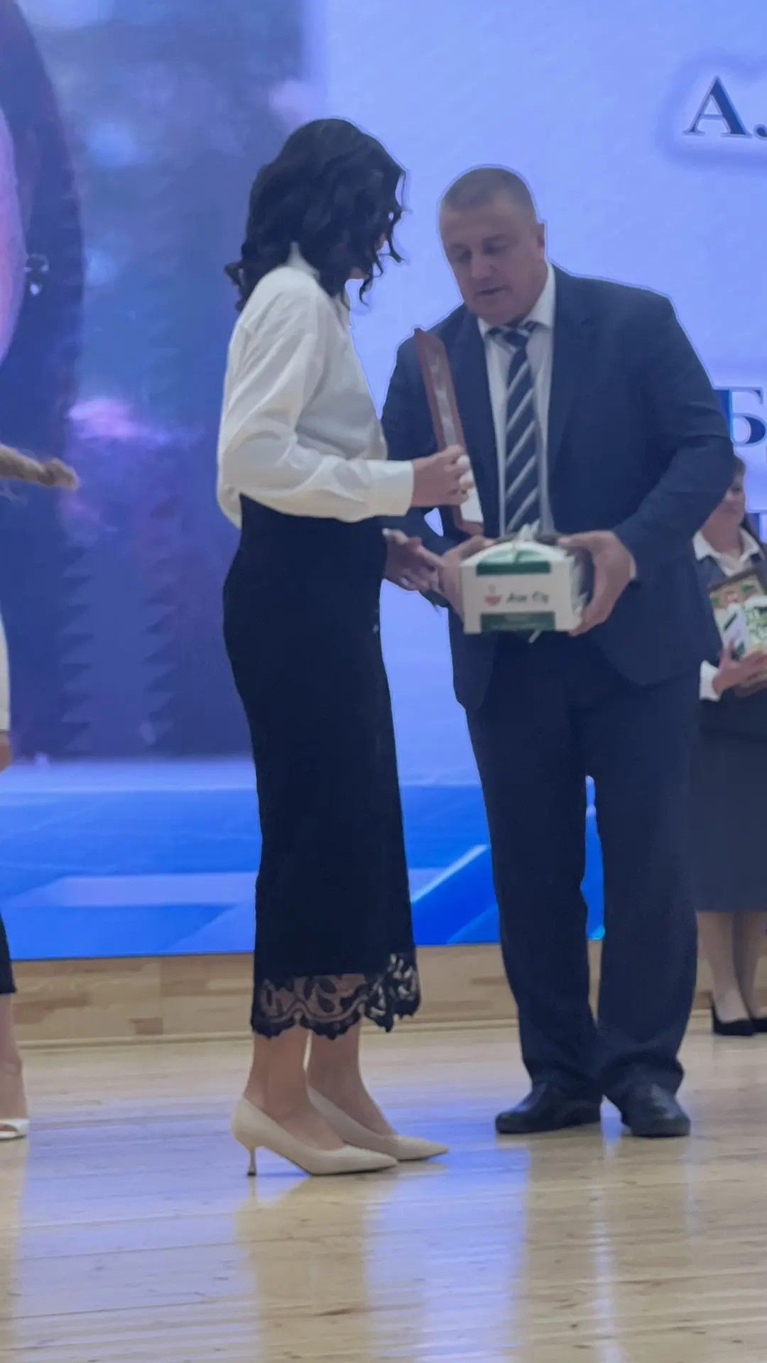 Август киңәшмәсенең пленар өлешеннән фоторепортаж