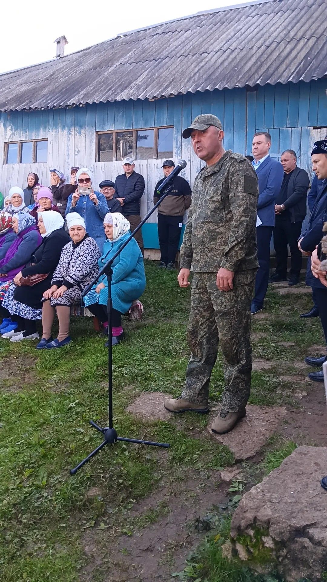 Олыяз авылында махсус хәрби операциядә һәлак булган Рүзәл Исламовны җирләделәр
