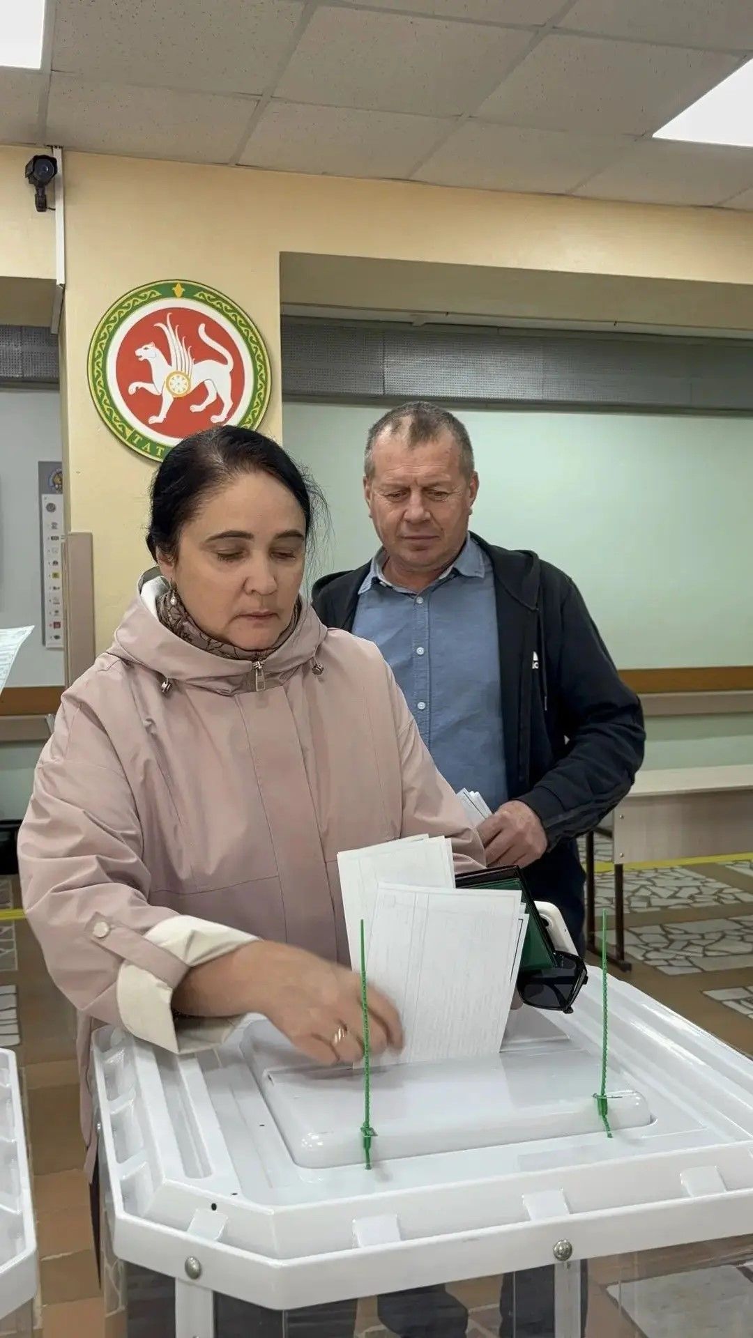 «Халык иртәдән бик теләп катнаша»: Түбән Шытсуда РФ Дәүләт Думасына сайлаулар оешкан төстә бара