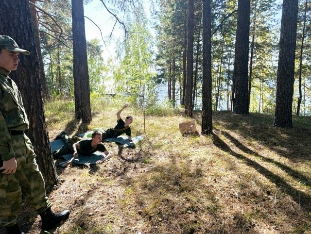 «Тургай» приюты тәрбияләнүчеләре Чаллыда узган «Робинзон» хәрби-патриотик слетында сынатмадылар