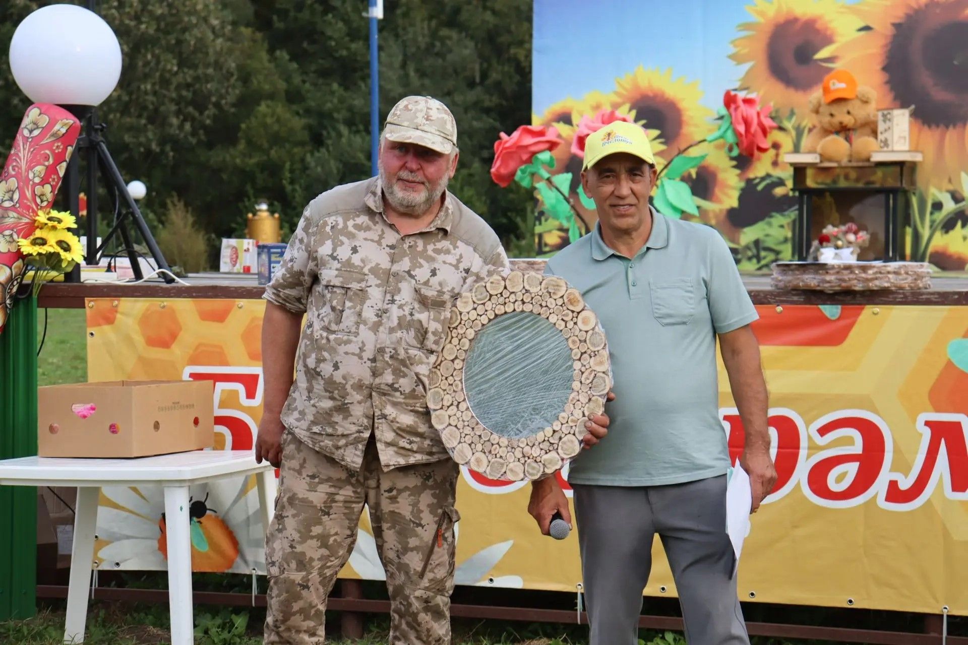 «Бер дулкында» проекты кысаларында узган Милли мәдәниятләр фестиваленнән фоторепортаж