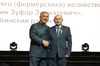 Татарстан  Республикасы  алдындагы  хезмәтләре   өчен