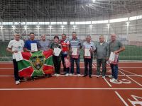Казанда  җиңел  атлетика  тө­рен­нән  ветераннар  арасында   ачык  республика  чемпионатында райондашларыбыз беренчелекне яуладылар