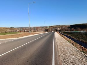Югары Шытсу авылының төбәк юлында яңа асфальт салынды, юл билгеләре яңартылды