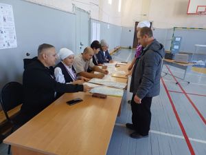 Олы Кибәче авылында сайлаулар кызганнан-кыза: участокның 60 проценты инде тавыш биргән