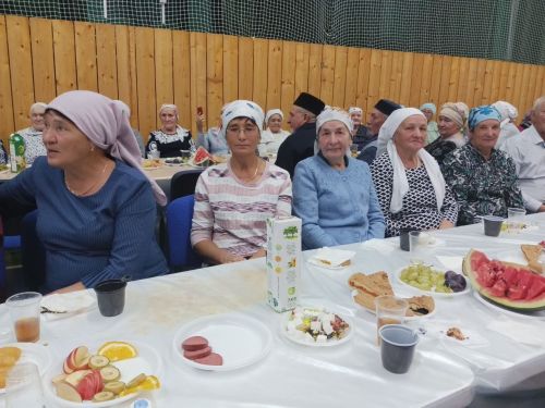 Тимершык мәдәният йортында өлкәннәрне Камал артистлары тәбрикләде