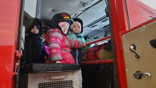 Олы һәм Ике Басу Арташ балалар бакчасында тәрбияләнүчеләр «коткаручы» һөнәре белән таныштылар