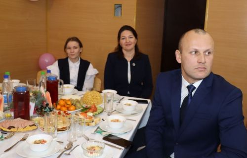 Мәктәпләрдә  –  шук балачагыбыз, ялкынлы яшьлегебез  кайтавазы